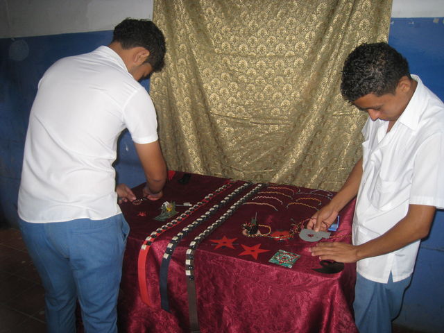 Cinchos, pulseras etc en la feria de logoros 2009