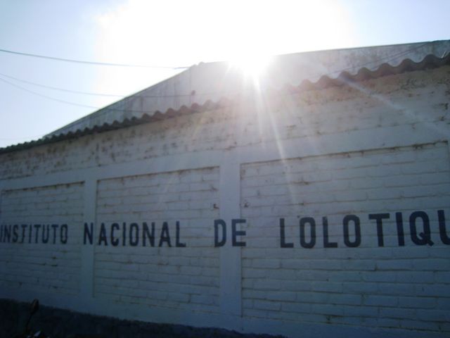 Instalaciones Oficiales del Instituto Nacional de Lolotique